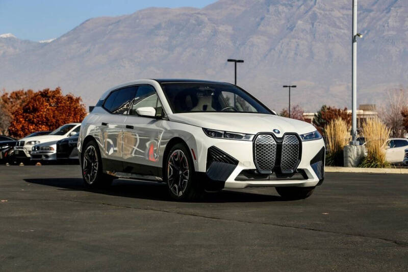 2025 BMW iX xDrive50