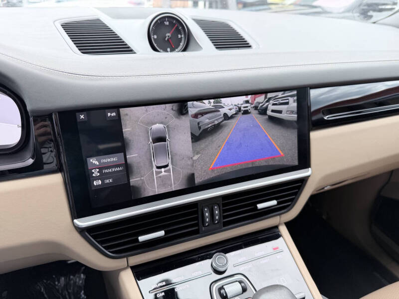 2019 Porsche Cayenne S