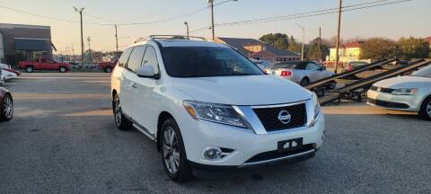 2014 Nissan Pathfinder for sale at Kelly & Kelly Supermarket of Cars in Fayetteville NC