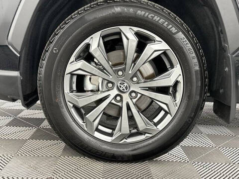 2024 Toyota RAV4 Hybrid XLE Premium