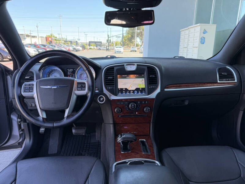 2014 Chrysler 300