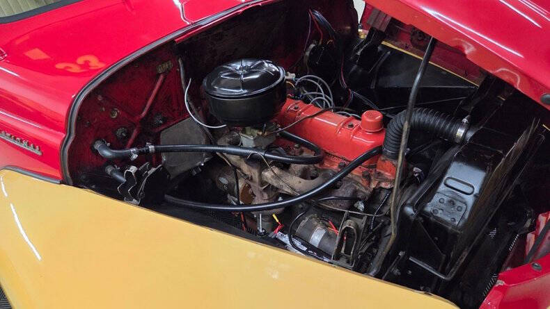 1953 International L-120 Series