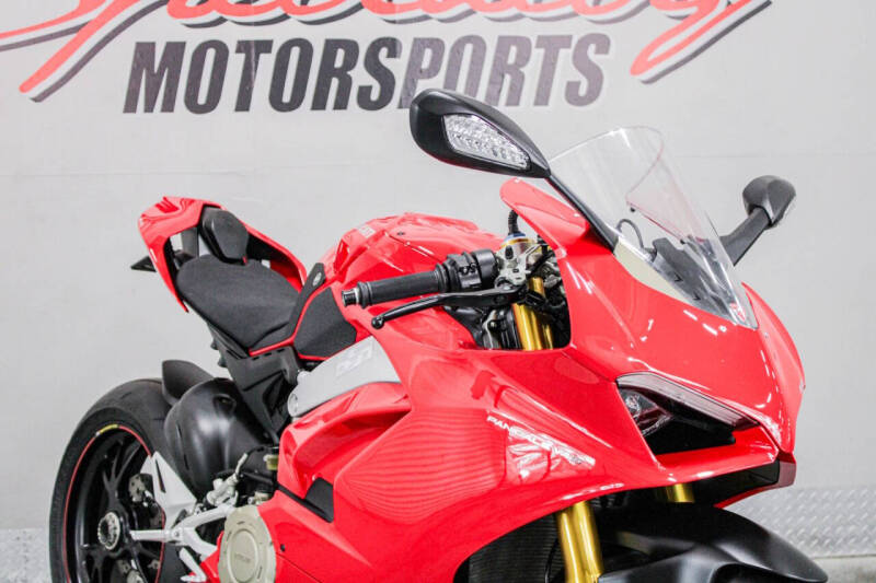 2018 Ducati Panigale V4 S