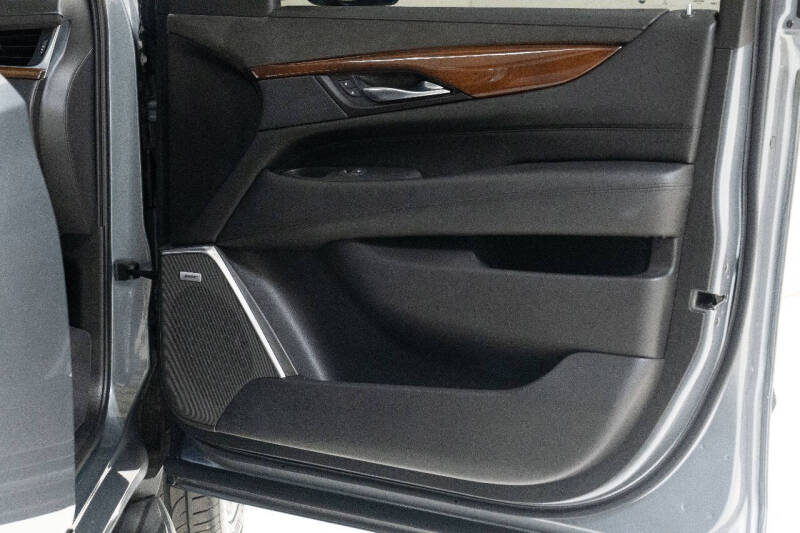 2020 Cadillac Escalade Luxury