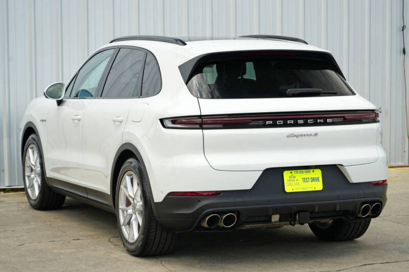 2024 Porsche Cayenne S E-Hybrid