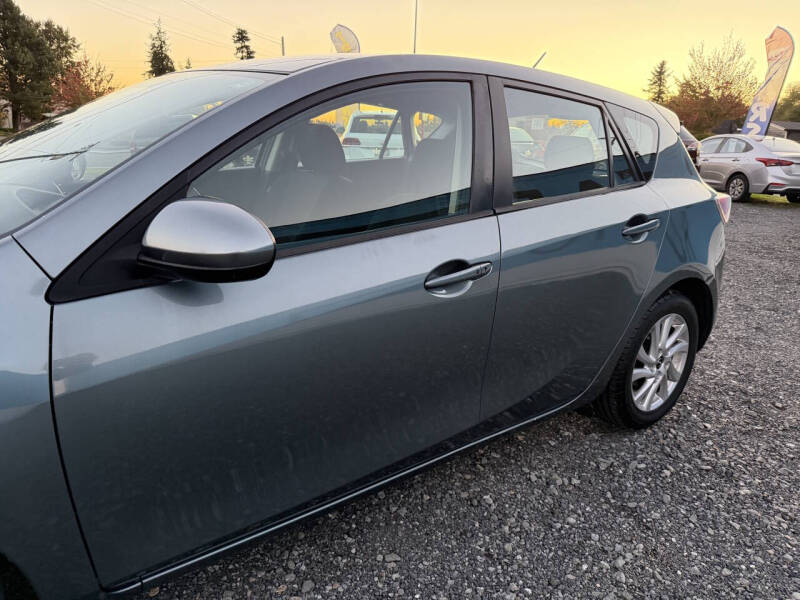 2013 Mazda MAZDA3 i Touring