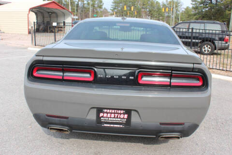 2018 Dodge Challenger SXT Plus