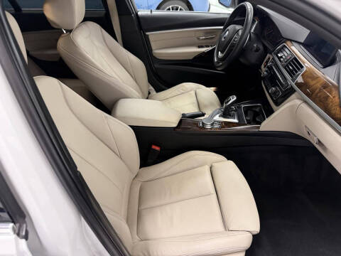 2018 BMW 3 Series 330i