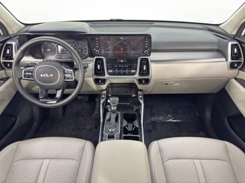 2022 Kia Sorento SX