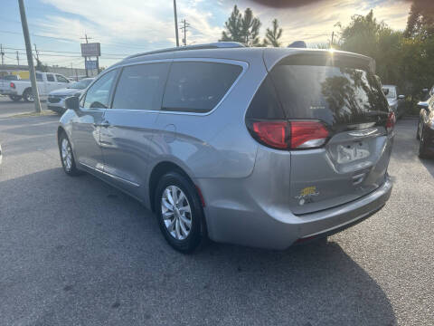2019 Chrysler Pacifica Touring L