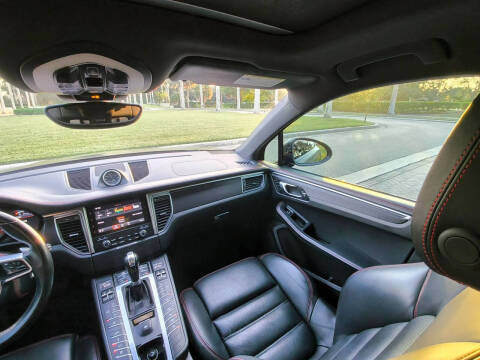 2018 Porsche Macan GTS