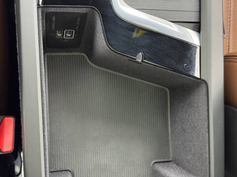 2022 Volvo XC90 Recharge T8 Inscription 7P