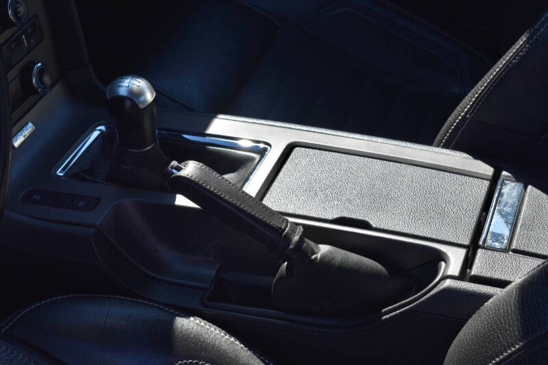 2012 Ford Mustang V6 Premium