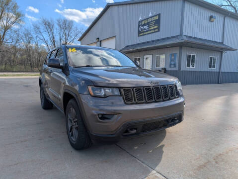 2016 Jeep Grand Cherokee Laredo 75th Anniversary