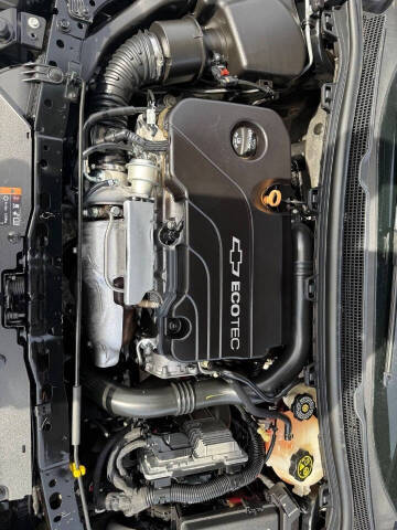 2017 Chevrolet Cruze LT Auto