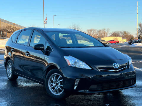 2012 Toyota Prius v for sale at Direct Auto Sales LLC in Osseo MN