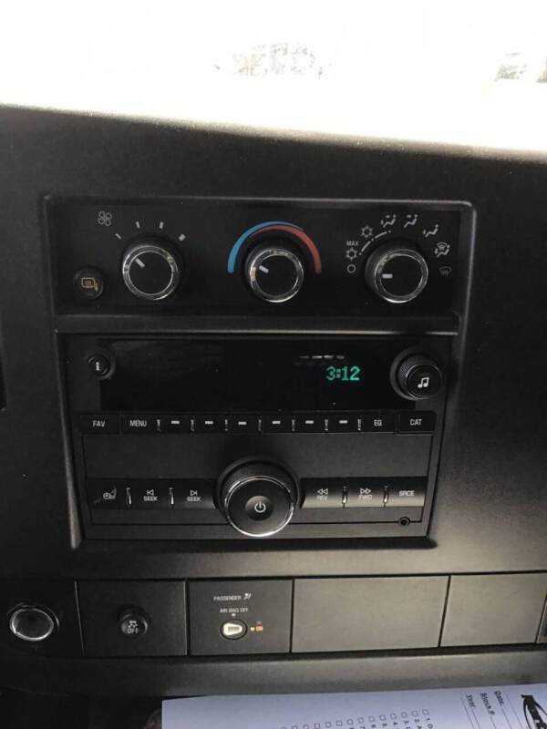 2024 Chevrolet Express 2500
