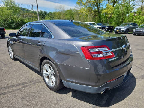 2015 Ford Taurus SEL