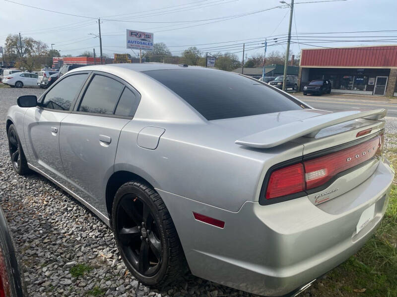 2012 Dodge Charger SXT