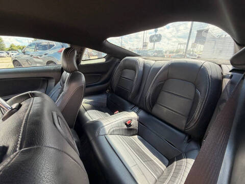2016 Ford Mustang V6
