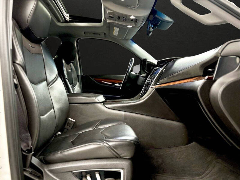 2015 Cadillac Escalade Premium