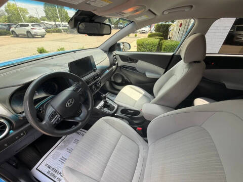 2022 Hyundai Kona SEL