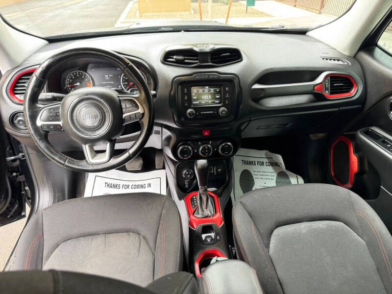 2017 Jeep Renegade Trailhawk