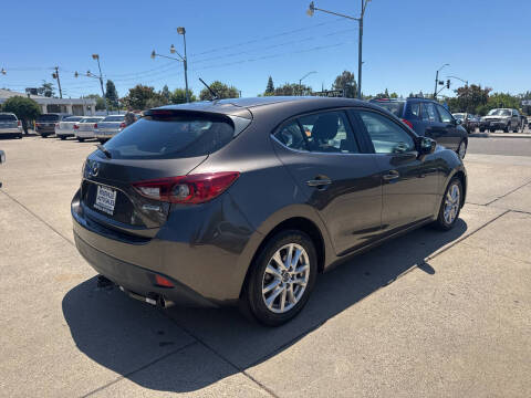 2015 Mazda MAZDA3 i Touring