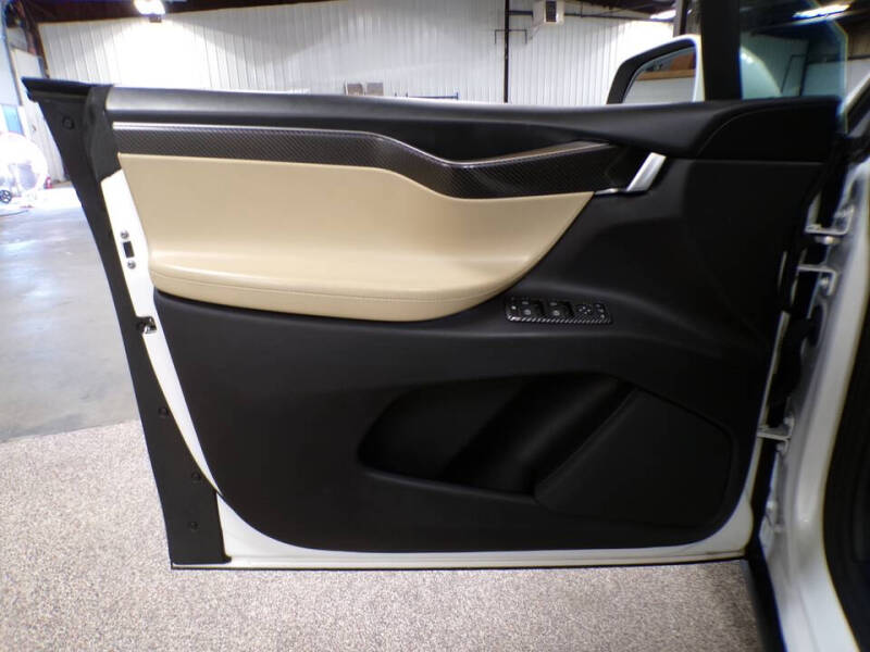 2016 Tesla Model X 90D