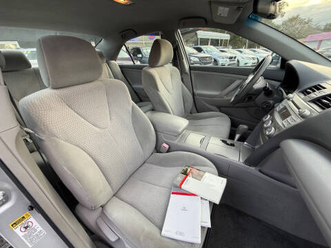 2011 Toyota Camry LE