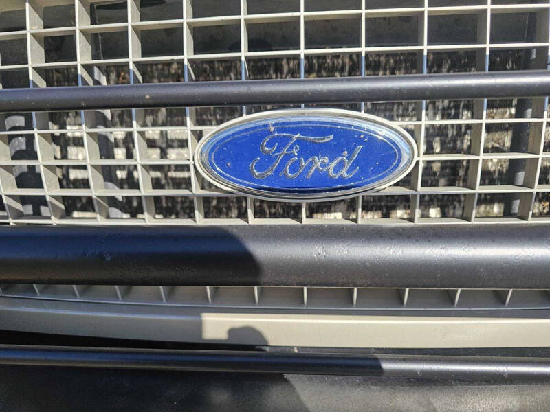 2004 Ford Excursion Limited