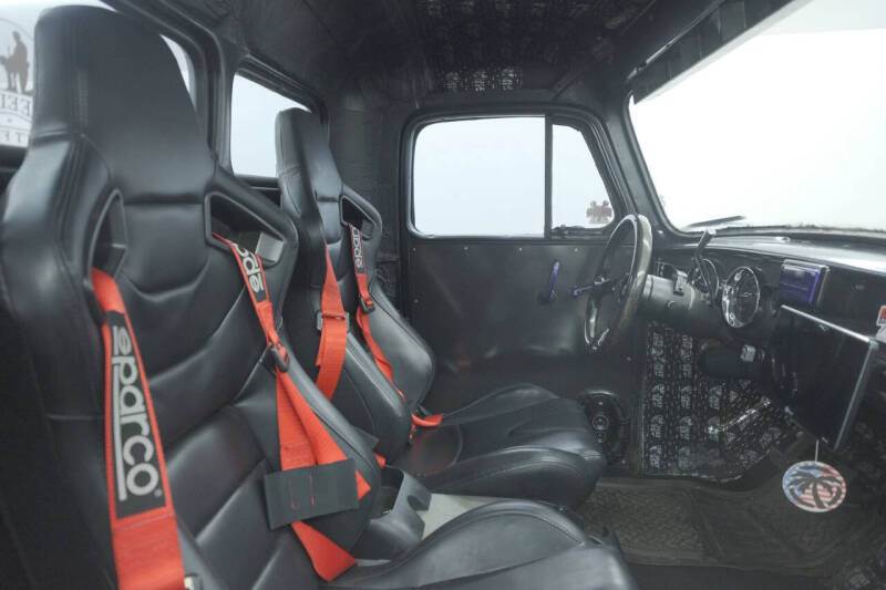 1950 International L-120