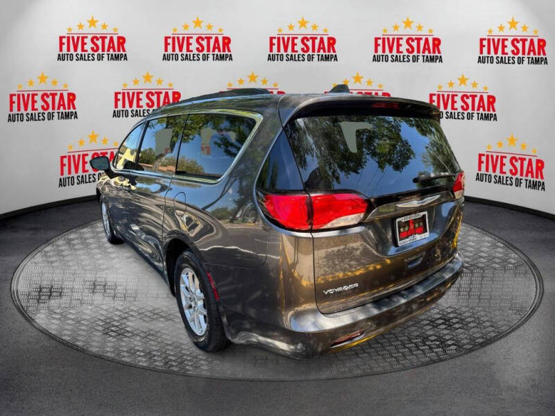 2020 Chrysler Voyager LXi