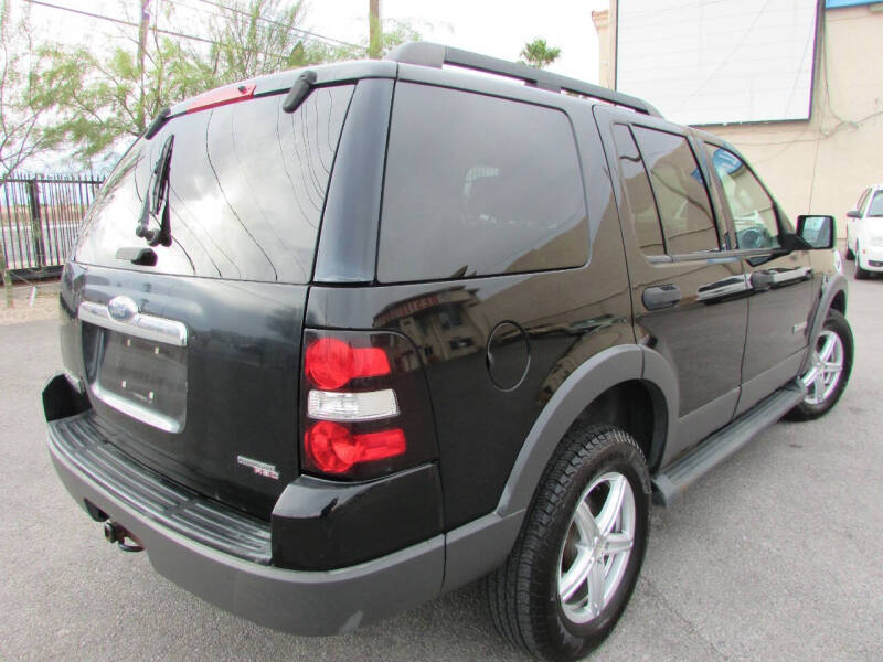 2006 Ford Explorer XLT