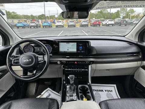 2024 Kia Carnival EX
