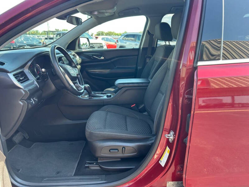 2017 GMC Acadia SLE-2