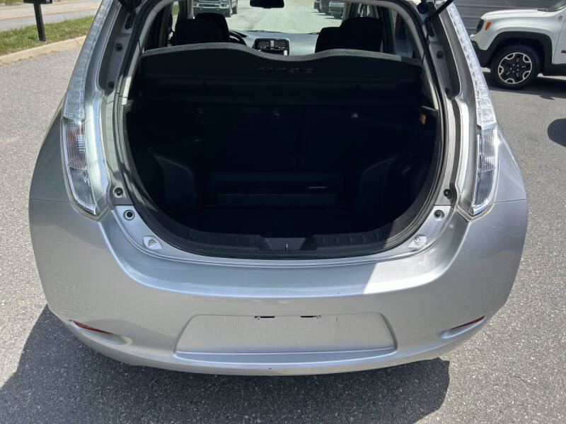 2016 Nissan LEAF SV