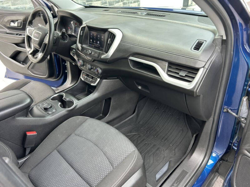 2022 GMC Terrain SLE