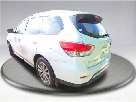 2016 Nissan Pathfinder S