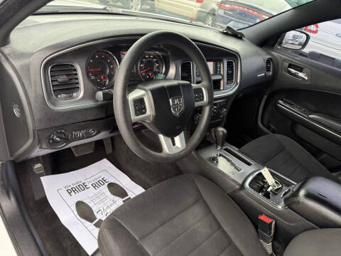 2013 Dodge Charger SE