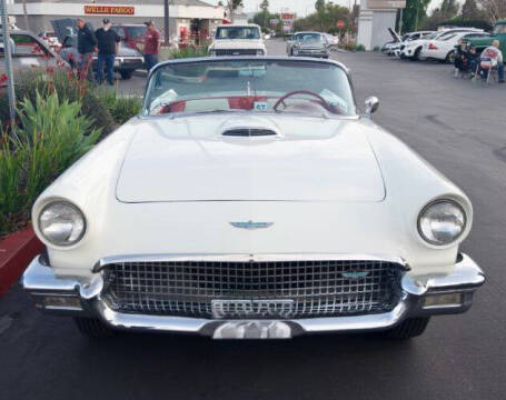 1957 Ford Thunderbird