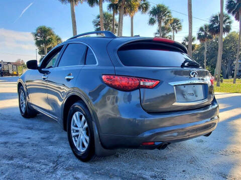 2011 Infiniti FX35