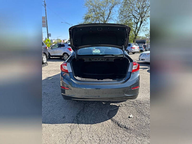 2017 Chevrolet Cruze LT Auto