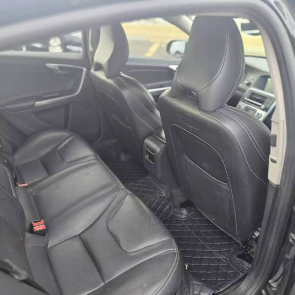 2017 Volvo S60 T5 Dynamic