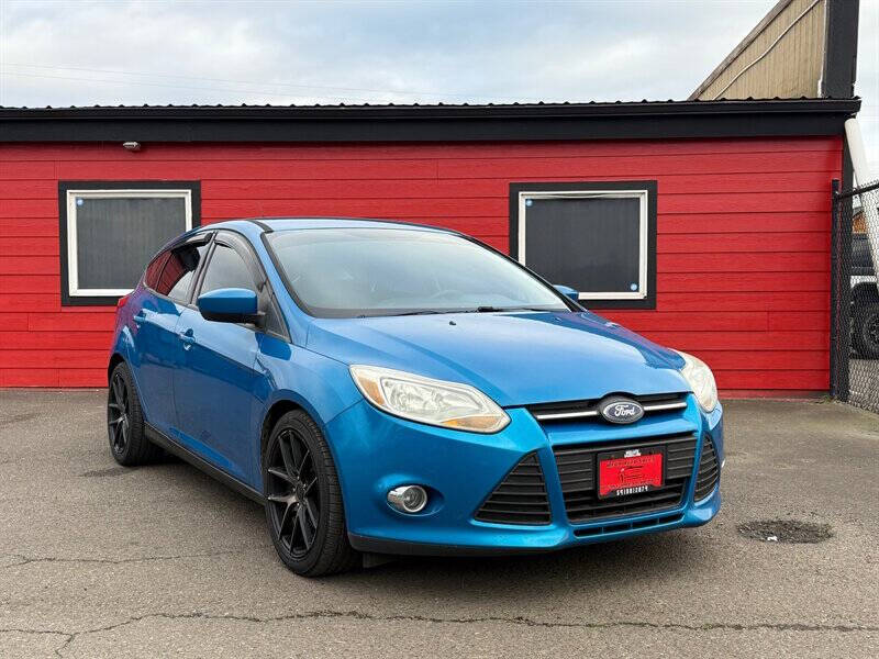2012 Ford Focus SE's photo