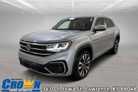 2021 Volkswagen Atlas Cross Sport for sale at Crown Automotive of Lawrence Kansas in Lawrence KS
