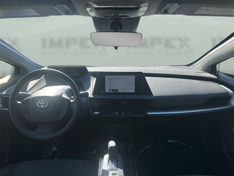 2024 Toyota Prius LE