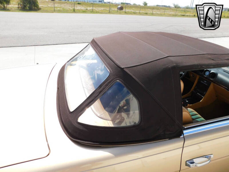 1984 Mercedes-Benz 380-Class 380 SL