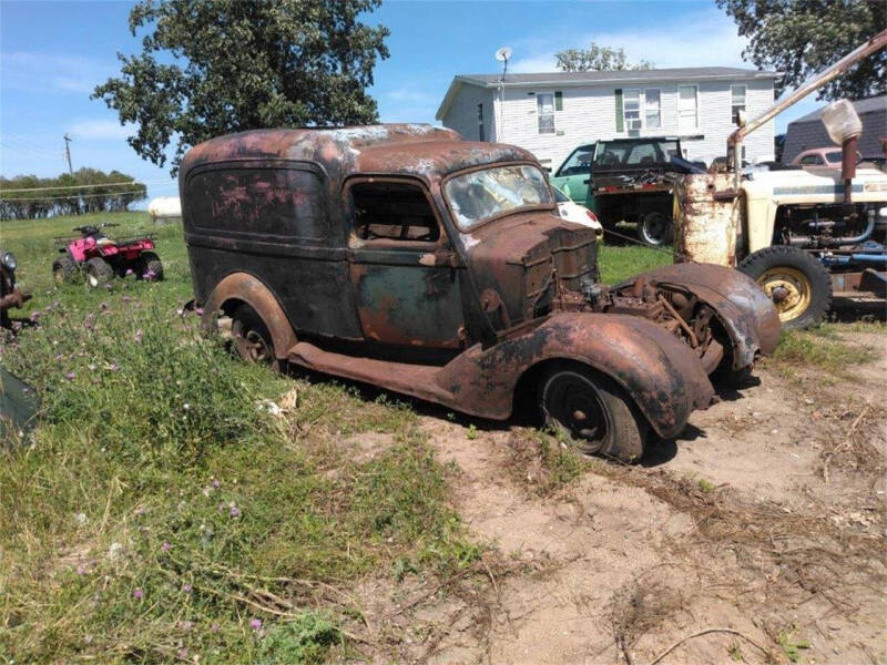 1937 Dodge Humpback panel truck