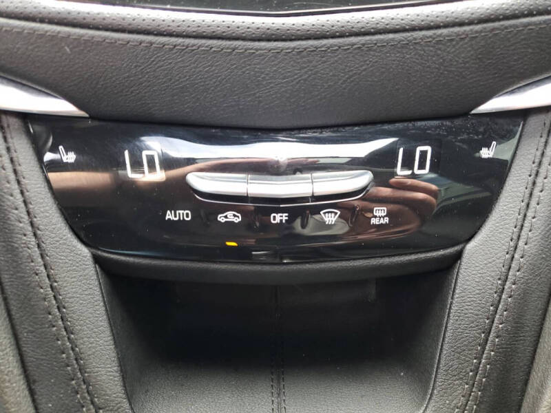 2024 Cadillac XT6 Luxury